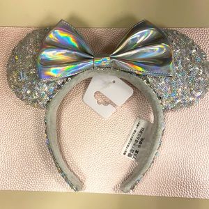 NWT Mickey Mouse Ears Headband Silver